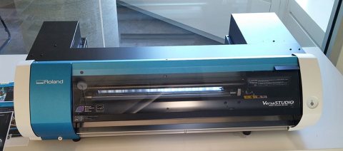 Roland VersaStudio BN-20 Desktop Inkjet Printer Cutter 2