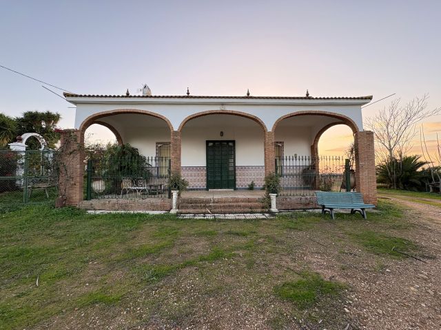 استثمار في اسبانيا شراء اراضي زراعيه عقارات فنادق منازل 6