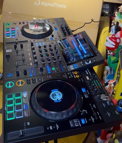 AlphaTheta XDJ-AZ, AlphaTheta CDJ-3000X, Pioneer DJ OPUS-QUAD 3