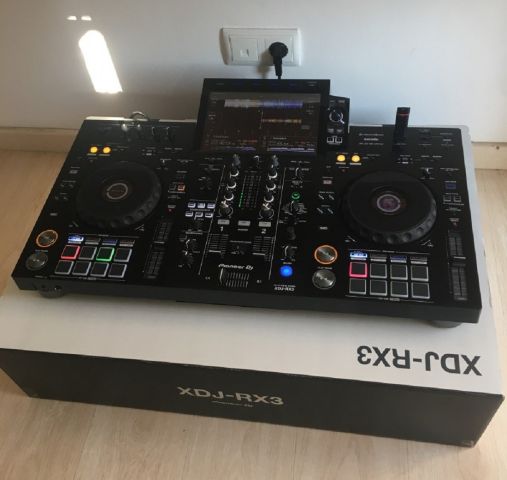 AlphaTheta XDJ-AZ, AlphaTheta CDJ-3000X, Pioneer DJ OPUS-QUAD 8