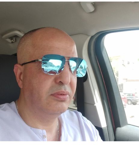 مطلوب شريك عمانى للعمل معا بنشاط مالى وتجارى 